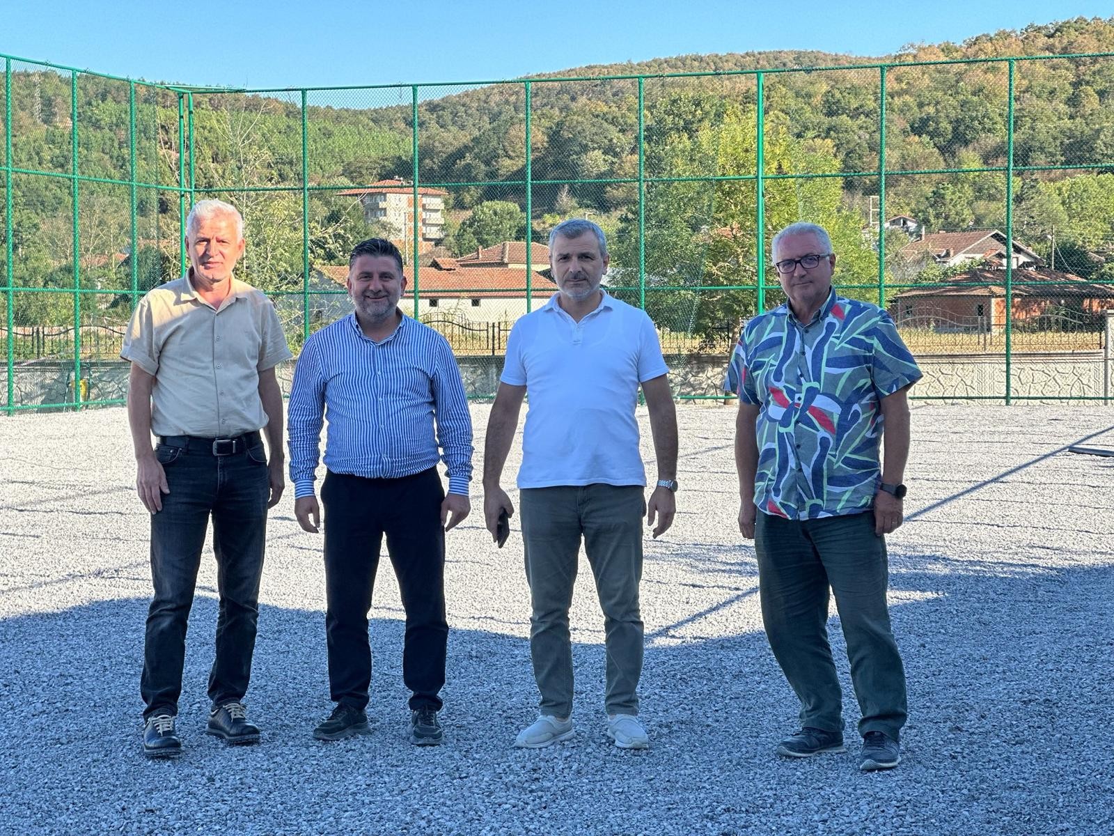 Akarca Mahallesi Sentetik Futbol Sahasında Sona Yaklaşılıyor