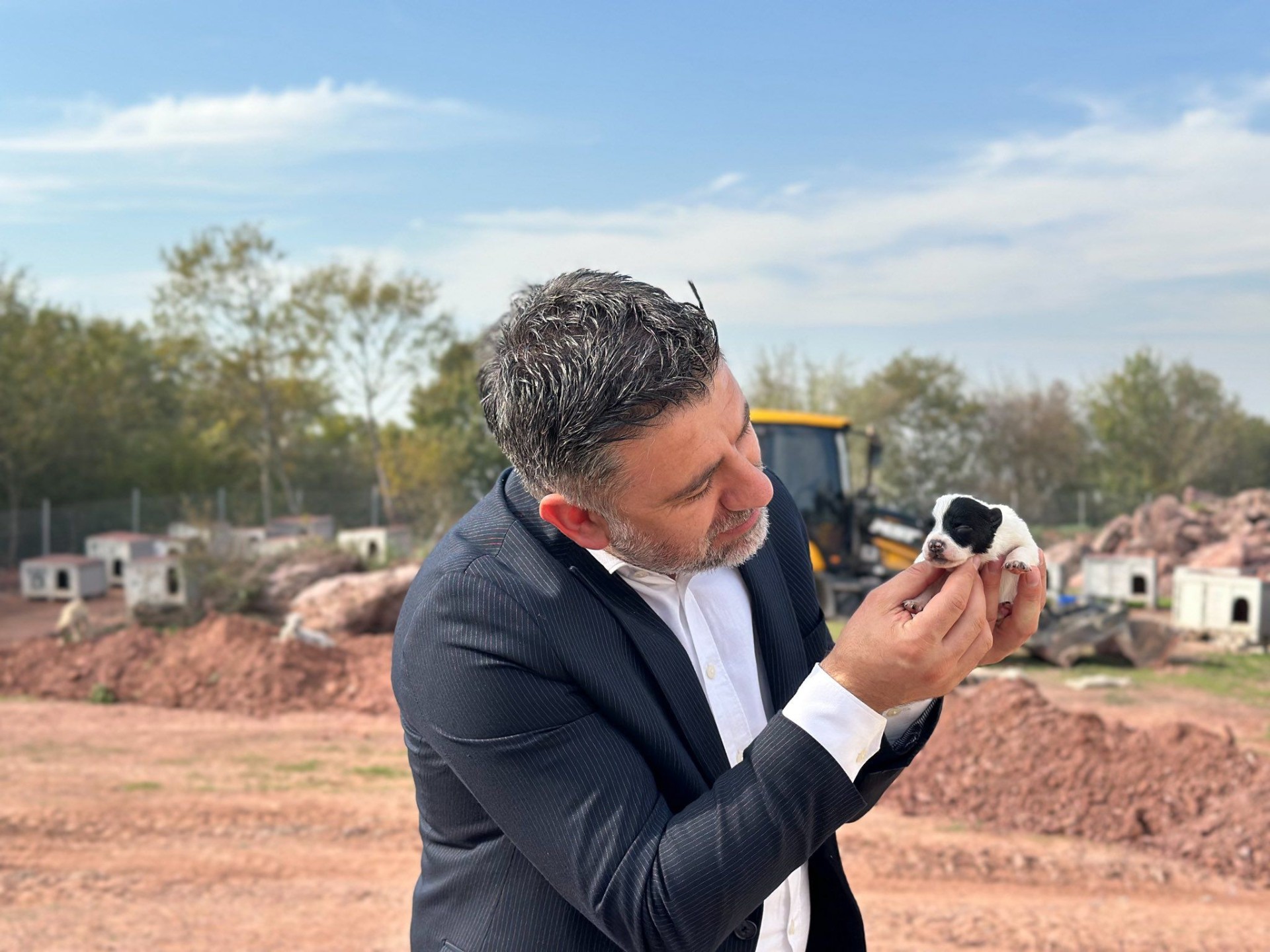 Kaymakam Mehmet Göze ve Başkan Selçuk Kurt'tan Sokak Hayvanları İçin Yeni Yaşam Alanı İncelemesi