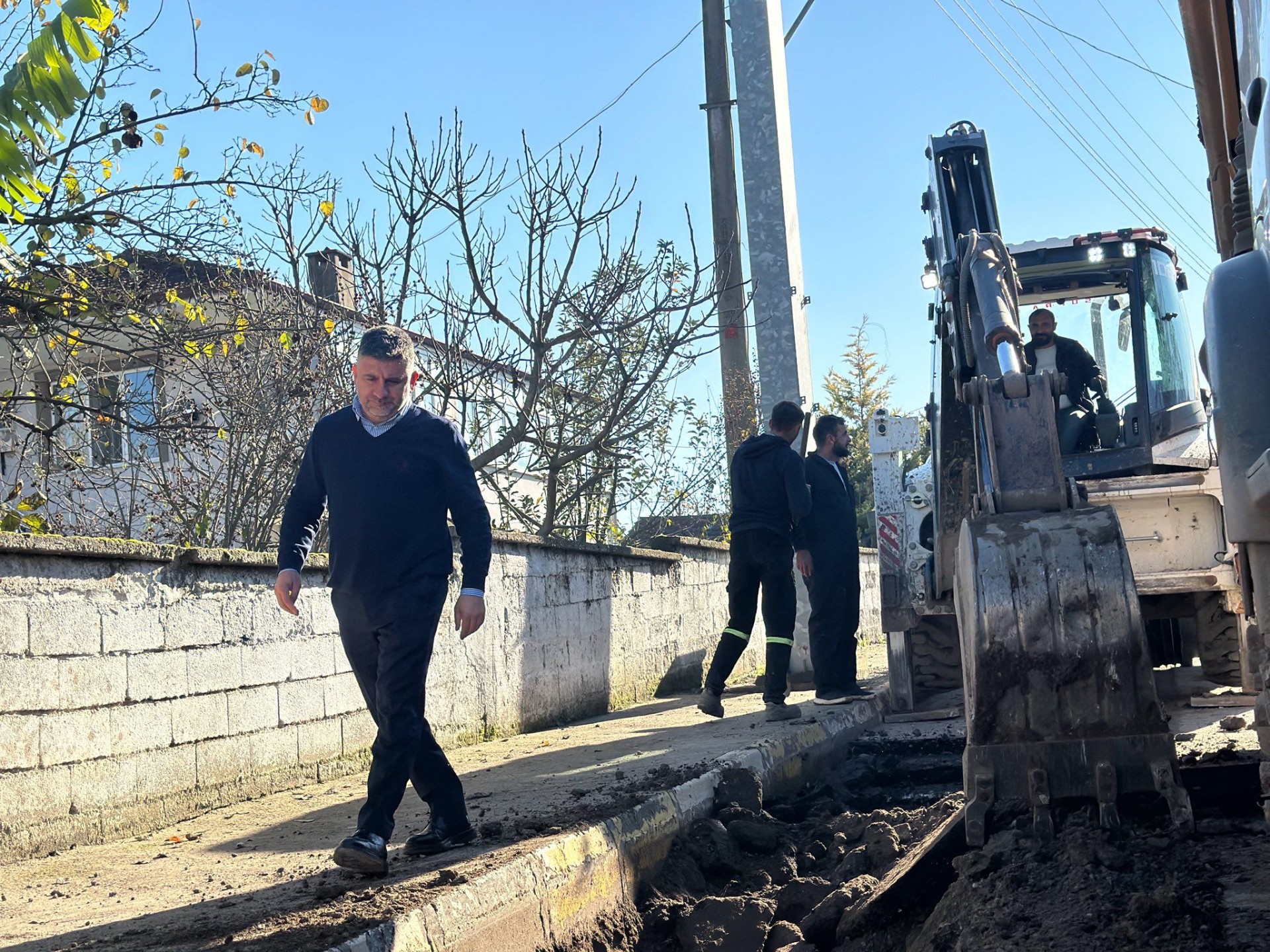 Gündoğan Mahallesi'nde Güçlü Enerji Altyapısı İçin Çalışmalar Devam Ediyor