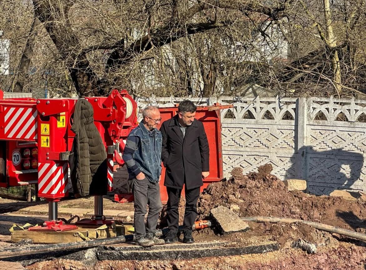 Akarca Mahallesi'nde Menfez Çalışmaları